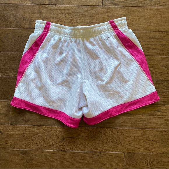 Reversible Nike Shorts - Picture 3 of 11